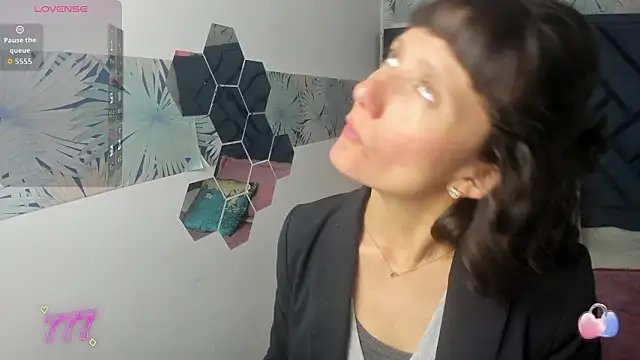 Valery More   online show from 03-10-26, 01:04