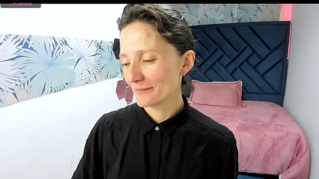 Valery More   online show from 03-02-26, 01:18