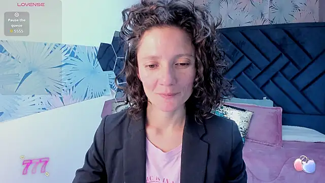 Snapshot of Valery_More__ chatting on 05-14-26, 01:08 Valery More online show from 05-14-26, 01:08