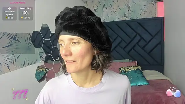 Valery More   online show from 03-12-26, 01:04