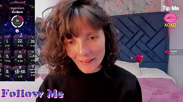 Valery More   online show from 07-25-26, 01:17
