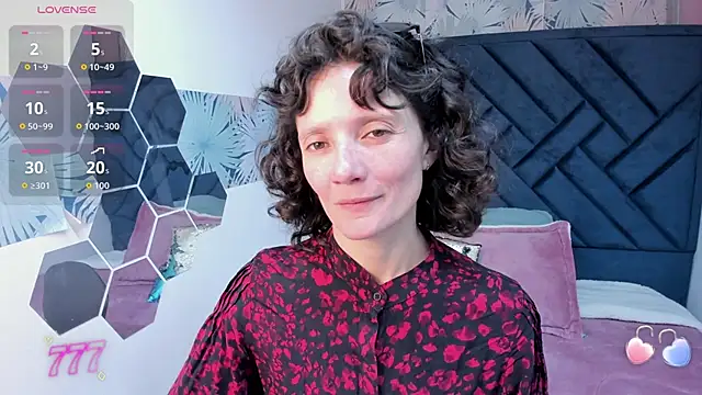 Snapshot of Valery_More__ chatting on 05-20-26, 01:08 Valery More online show from 05-20-26, 01:08