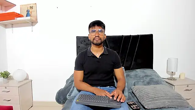 Taylormaccurdy  online show from 03-02-26, 03:52