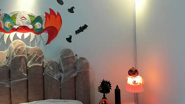Daisy93  online show from 10-15-25, 12:13