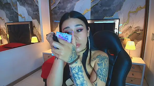 SusanVilla online show from 07-16-26, 07:44