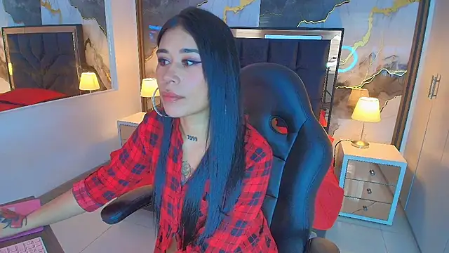 SusanVilla online show from 07-18-26, 07:44