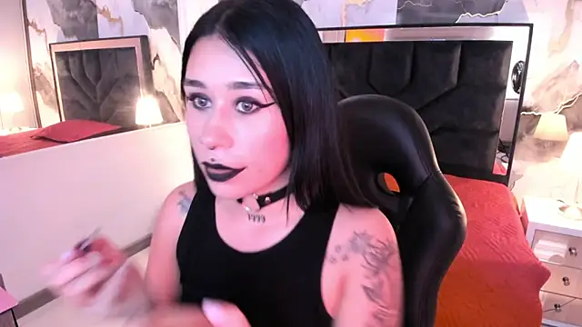 Snapshot of SusanVilla chatting on 05-08-26, 07:39 SusanVilla online show from 05-08-26, 07:39