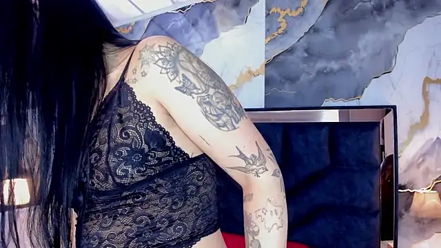 SusanVilla online show from 06-13-26, 08:07