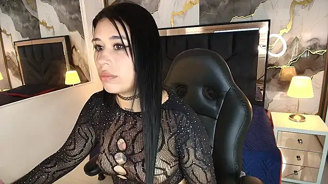 SusanVilla online show from 06-25-26, 07:52