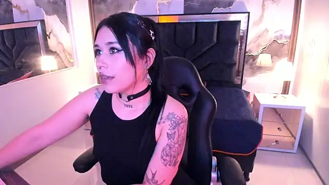 SusanVilla online show from 03-16-26, 07:27