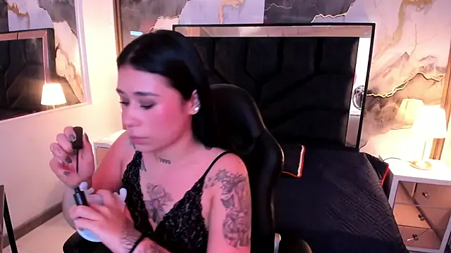 SusanVilla online show from 12-01-25, 09:26