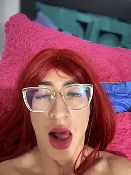 NICOLLE  12 online show from 10-14-25, 07:42