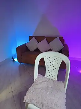 Snapshot of In-Ur-dreams chatting on 02-07-26, 09:01 In-Ur-dreams online show from 02-07-26, 09:01