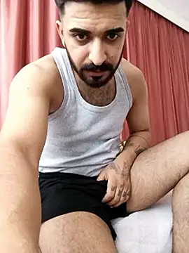 Snapshot of mehmets27 chatting on 10-05-25, 12:18 mehmets27 online show from 10-05-25, 12:18