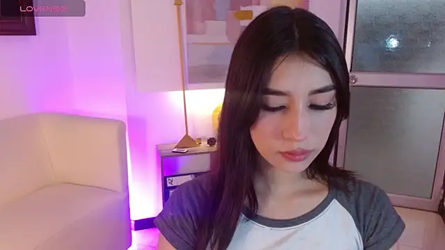 koyuki san online show from 12-17-25, 12:10