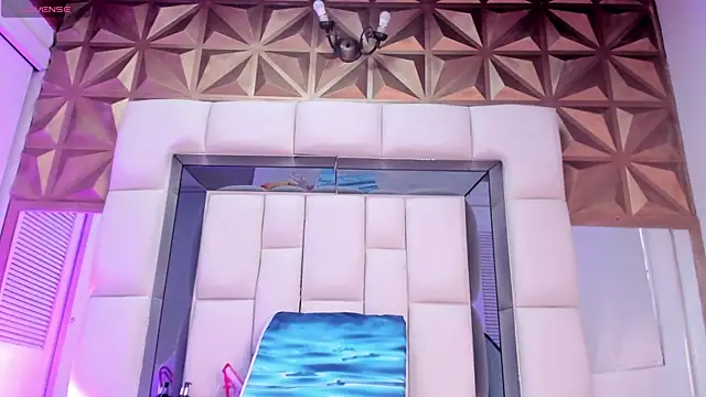 violet milleer online show from 03-15-26, 07:21