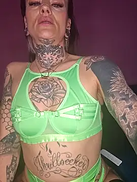 Snapshot of Peach420live chatting on 02-24-26, 12:22 Peach420live online show from 02-24-26, 12:22