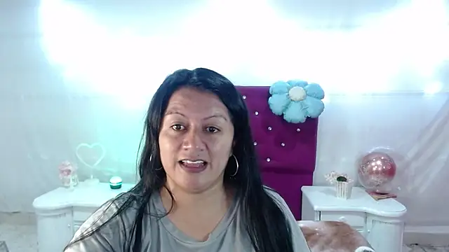 SaharaJohson online show from 10-10-25, 04:13