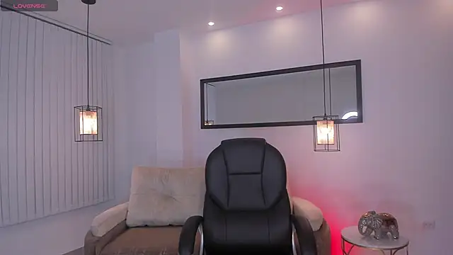 zharaa fox online show from 12-13-25, 10:49