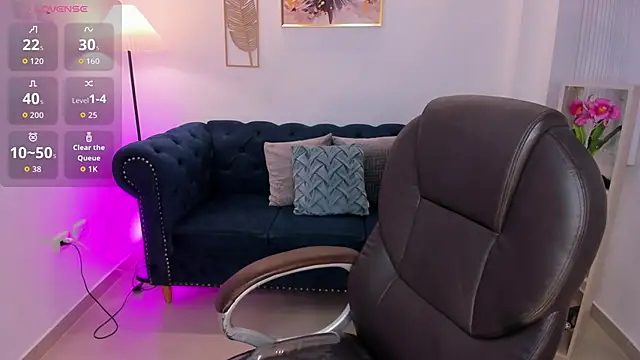 Snapshot of zharaa_fox chatting on 05-06-26, 01:53 zharaa fox online show from 05-06-26, 01:53