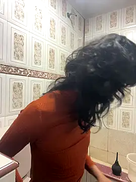 MadamLeRouge online show from 10-28-25, 11:25