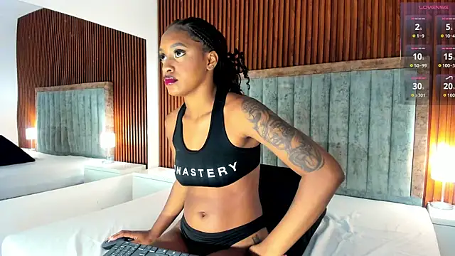 AmaraFierce online show from 11-13-25, 12:31