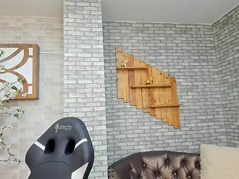 Alisonn Doll online show from 11-07-25, 12:10