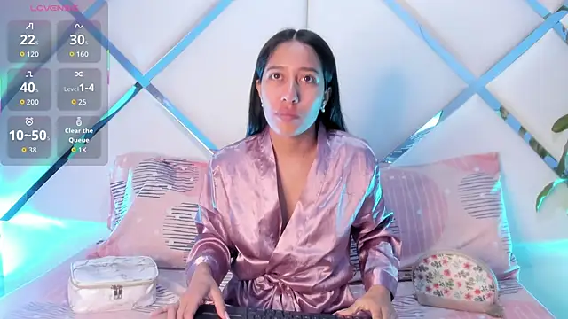 Amelia Rivas online show from 11-27-25, 02:17