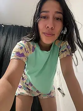 Amelia Rivas online show from 04-13-26, 10:41