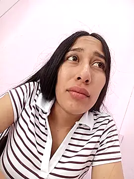 Amelia Rivas online show from 11-11-25, 06:47