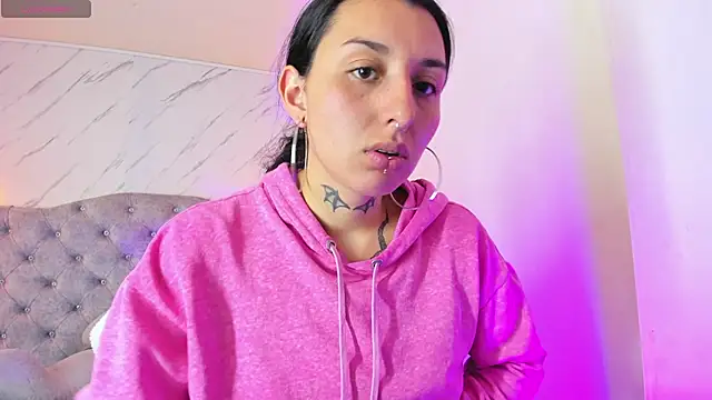 Iris  77 online show from 11-03-25, 04:32