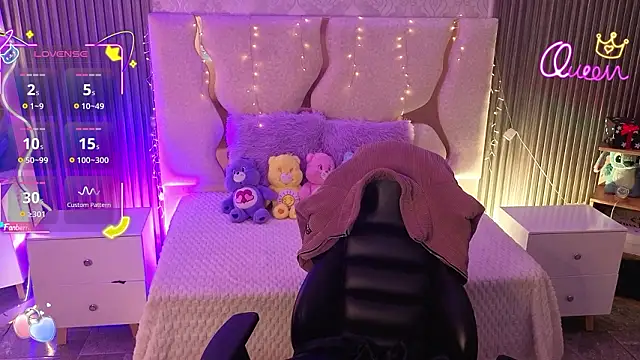 Ixchel tay online show from 03-22-26, 03:43