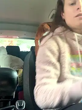 Snapshot of GoldenPussy1329 chatting on 01-12-26, 04:14 GoldenPussy1329 online show from 01-12-26, 04:14