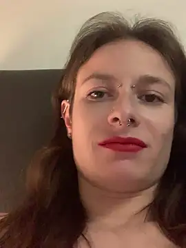 GoldenPussy1329 online show from 04-03-26, 12:17