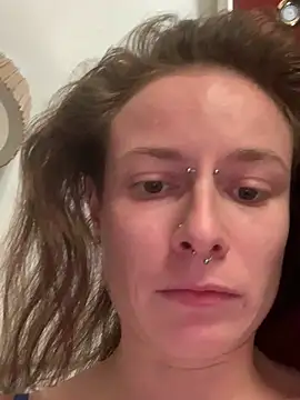 GoldenPussy1329 online show from 03-04-26, 09:55