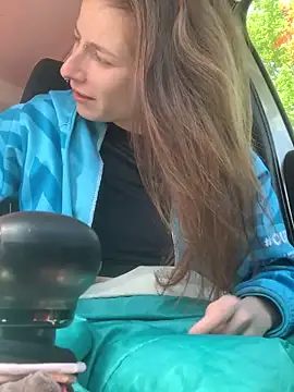 GoldenPussy1329 online show from 04-13-26, 10:30