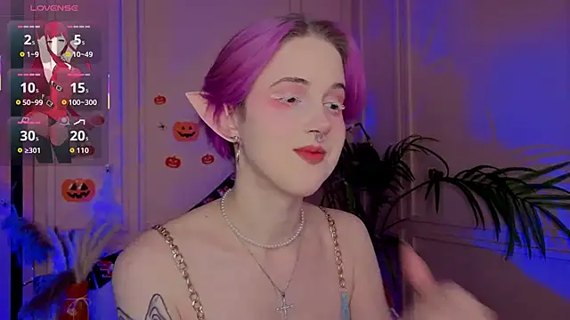 luna son online show from 10-30-25, 09:33