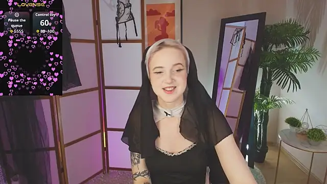 luna son online show from 09-28-25, 10:17