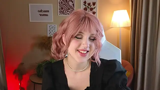 luna son online show from 10-10-25, 09:15