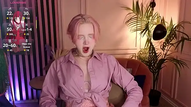 luna son online show from 11-13-25, 09:19