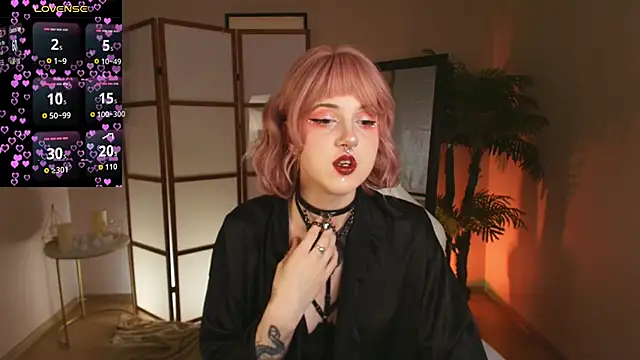 luna son online show from 10-16-25, 09:34