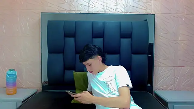 thaigo twink38 online show from 11-23-25, 11:59