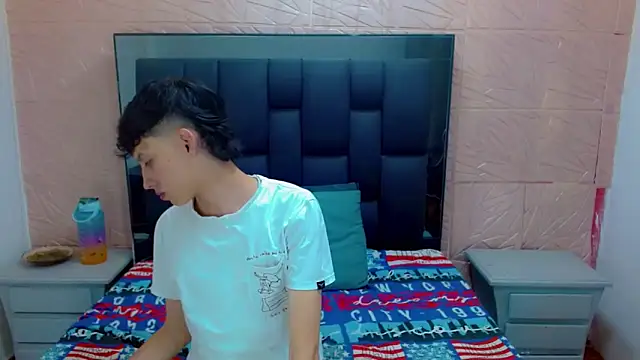 thaigo twink38 online show from 11-04-25, 03:43