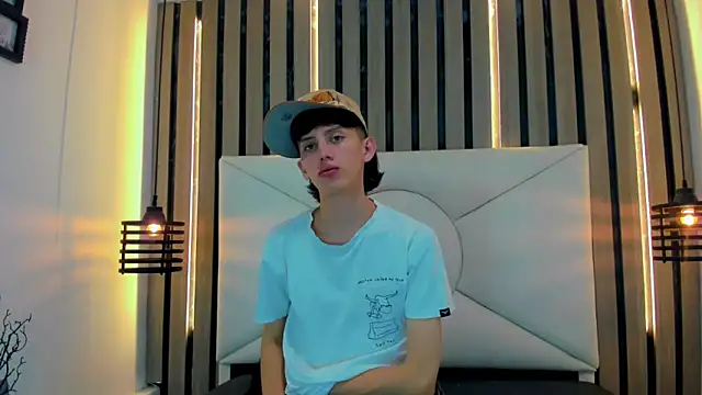 thaigo twink38 online show from 04-09-26, 04:03