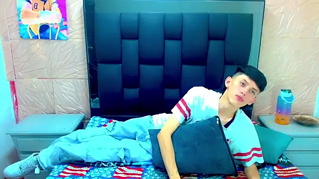 thaigo twink38 online show from 11-05-25, 10:02