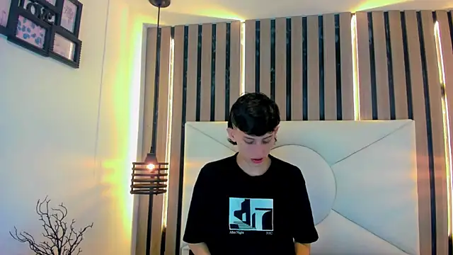 thaigo twink38 online show from 04-14-26, 03:33