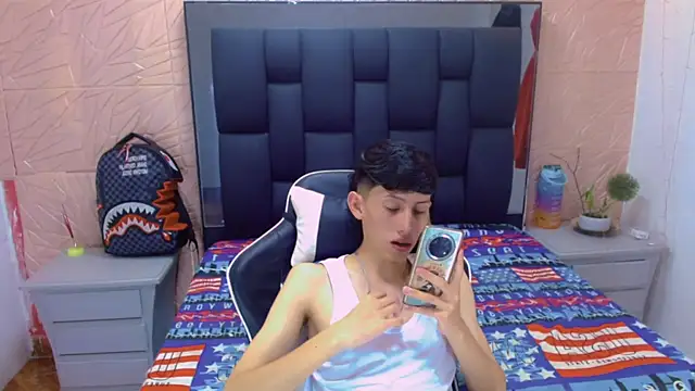 thaigo twink38 online show from 10-18-25, 05:09