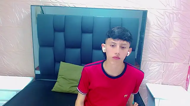 thaigo twink38 online show from 12-15-25, 05:02