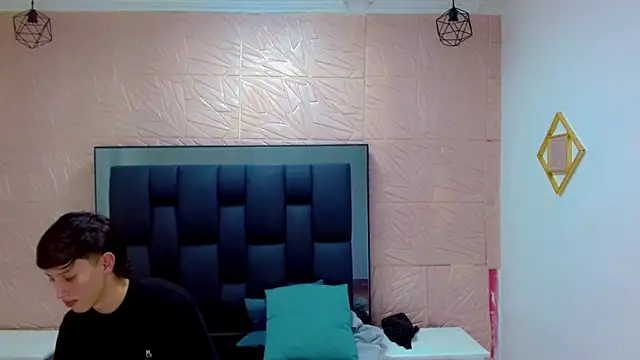 thaigo twink38 online show from 02-12-26, 06:13