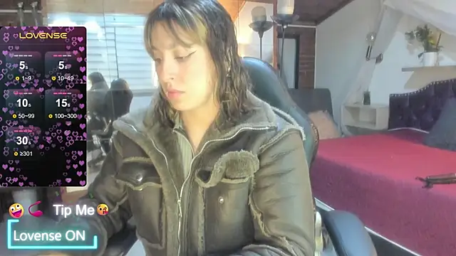 sophialyh 1 online show from 06-09-26, 01:01